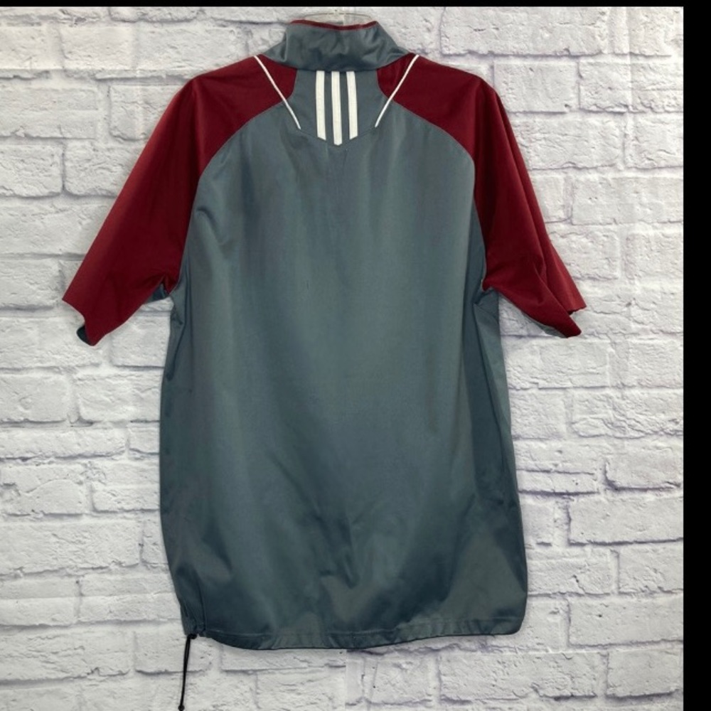 🔥 Adidas Athletic Pullover – Sporty Performance Style 🔥 - Picture 3 of 12